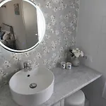 Happy 157 Sq M Near The Sea *