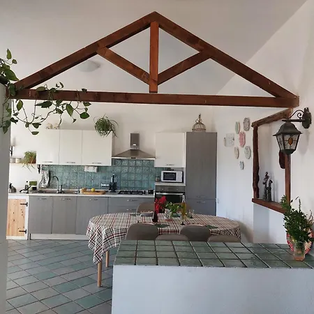 Happy 157 Sq M Near The Sea Apartmán