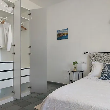 Happy 157 Sq M Near The Sea
