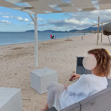 Happy 157 Sq M Near The Sea